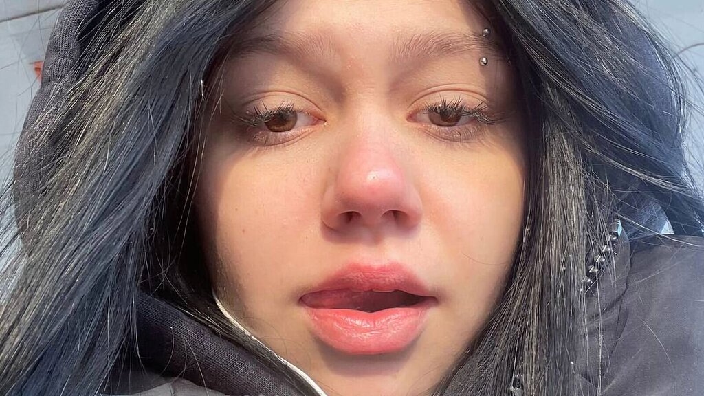 FarahNewall