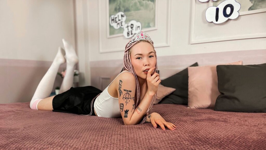AyanoThompson